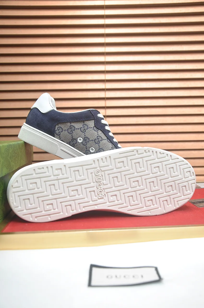 Men's shoes 💰400💶 [GUCCI Gucci] official website 1:1 men's sports shoes are now on the market, using original Gucci fabric + gluten lining, plus the official website original 1:1 comfortable outsole. Fashionable and versatile, super comfortable and breathable. 5 colors available, standard shoe size 38/45 (custom-made sizes 45 are non-refundable)